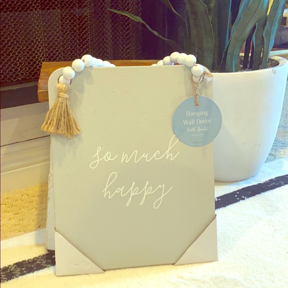 ‘So much happy’ hanging wall decor. BNWT